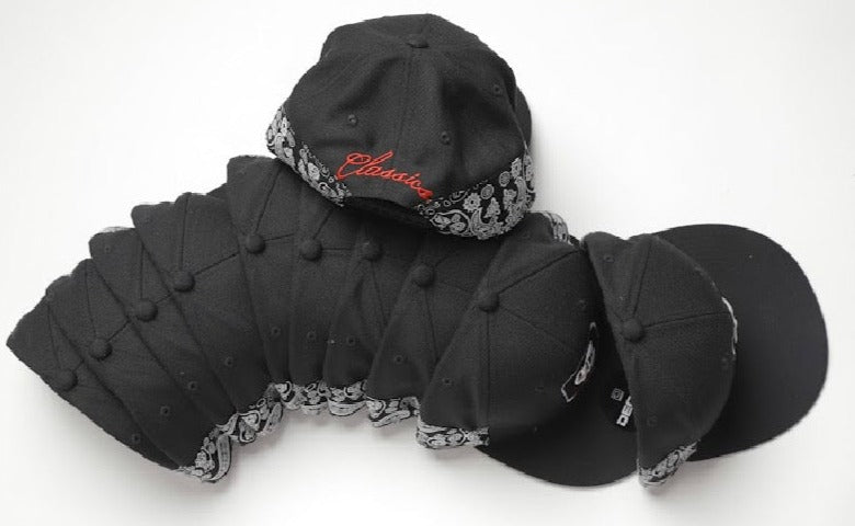 Captivate Classics Snap backs