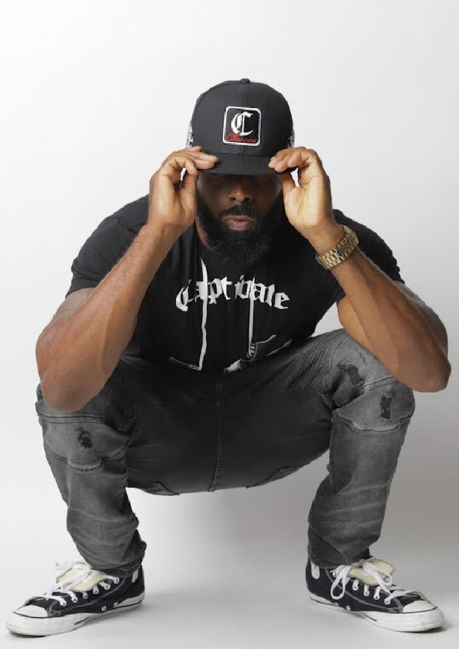 Captivate Classics Snap backs